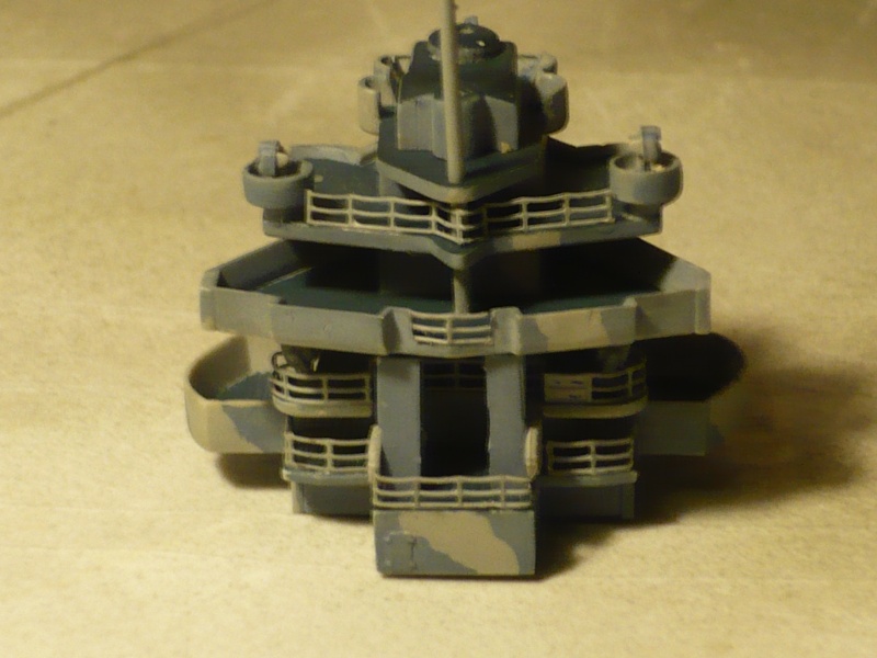USS VINCENNES CA-44 1/700 TRUMPETER - Page 2 P1030526
