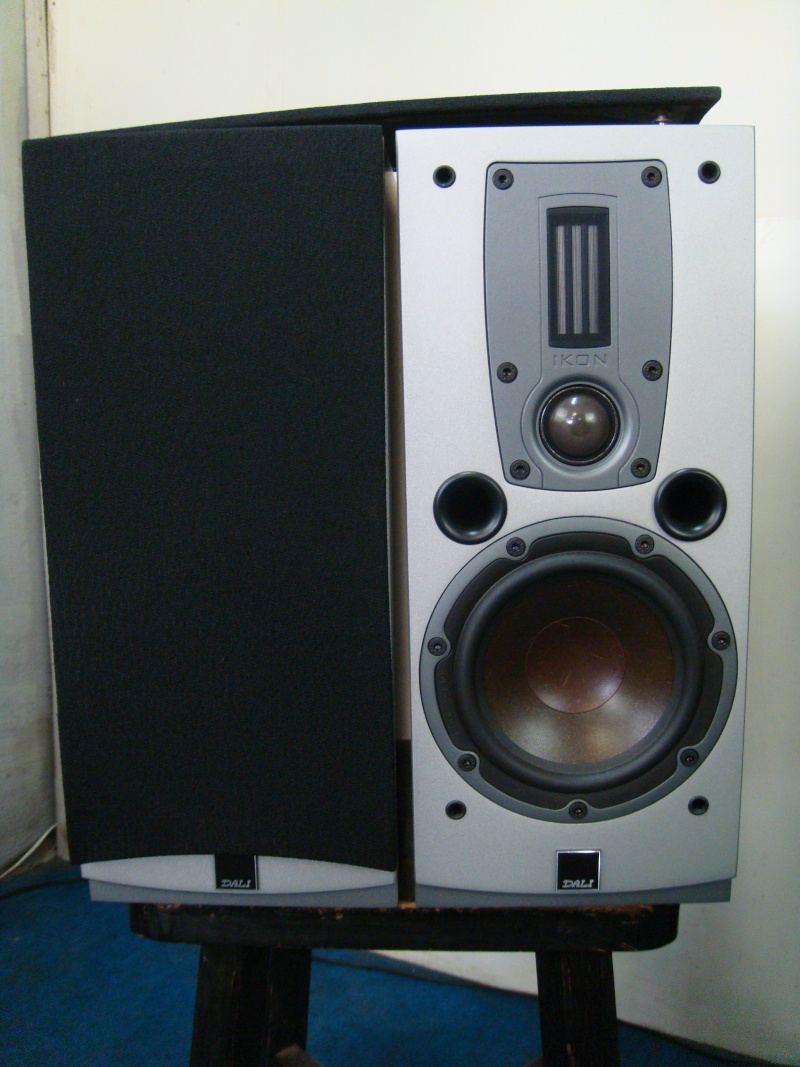 DALI ikon 1 speaker(sold) Dsc05718