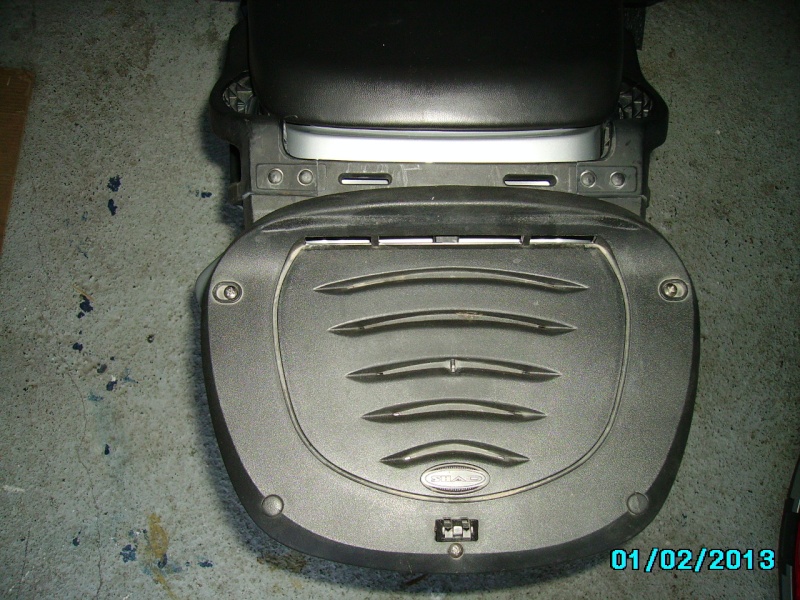 adapter top case Givi (monolock) Imgp3113