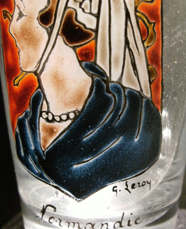 verre émaillé artiste PARIS 1750 Leroy410