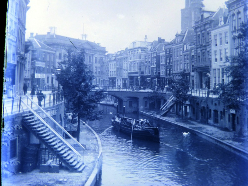 PHOTOGRAPHIES sur verre : LYON vue sur Fourvière, Hollande, Pont métallique à 4 arches + pont piéton Rotterdam, Utrecht Oude Gracht,,... - Page 2 P1100612