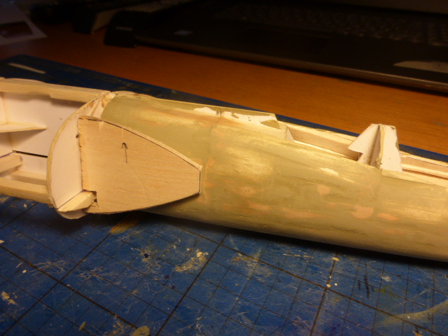 Mirage IV 1:32 en bois et carton P1020587