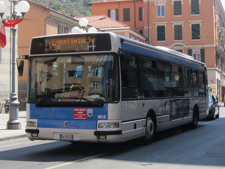 2012 - [Août 2012][Vintimille] Riviera Trasporti Img_9301
