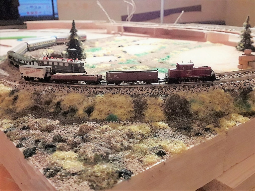 Diorama Bureau-train échelle Z - Page 2 20211238