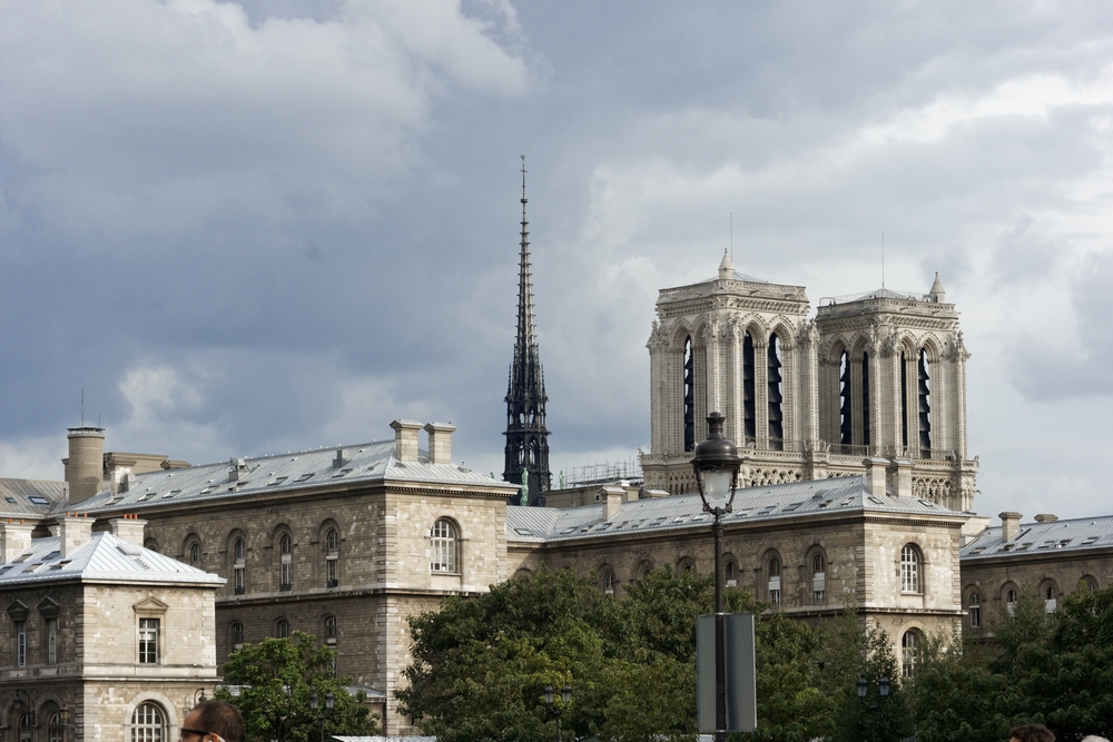 Hommages à Notre-Dame de Paris Dsc08510