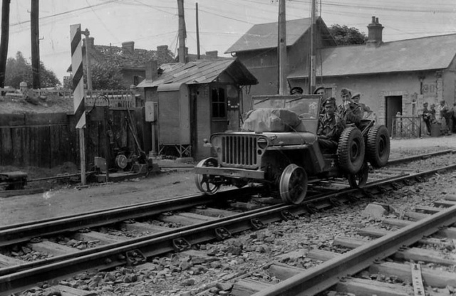 Jeep Willys sur rail , Italeri 1/35 119