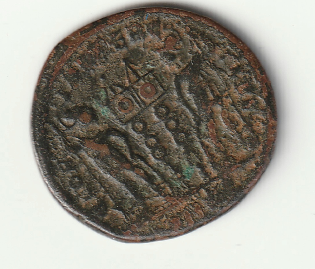 AE3 de Constantino I. GLORIA EXERCITVS. Dos estandartes entre dos soldados. Img_2168