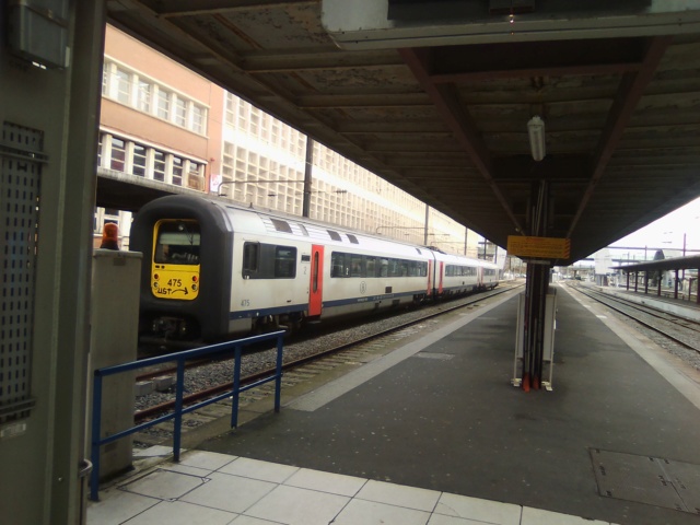En gare de Lille-Flandres ... ("une fois !") Img_2019