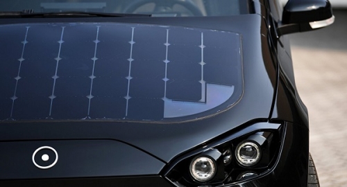 بالصور .. اختبار سيارة كهربائية تعمل بالطاقة الشمسية أثناء القيادة 114