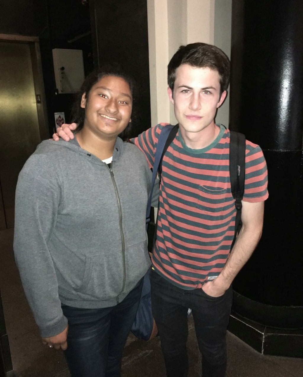 ¿Cuánto mide Dylan Minnette? - Altura - Real height Img_2656