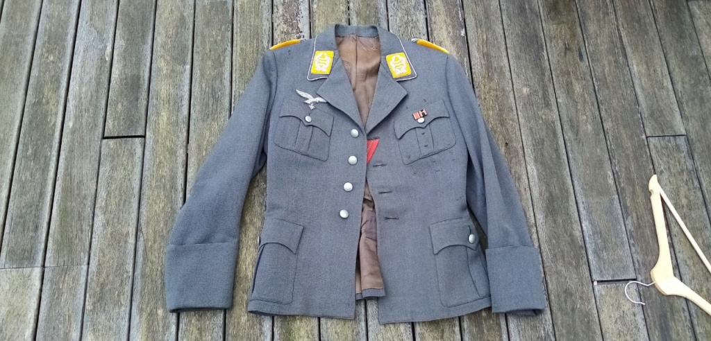 Luftwaffe - Vareuse d'un colonel de la Luftwaffe , bien décoré Photo408