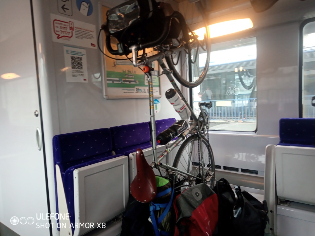 Chambéry-Fécamp, le début en vélo, la fin en train Img_2156