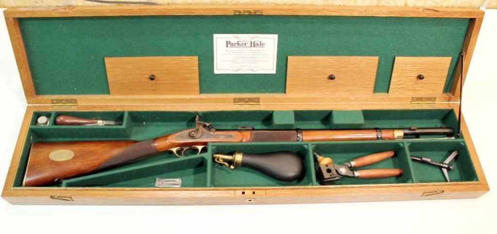 poire á poudre Parker Hale fabriquée par Dixon Parker14