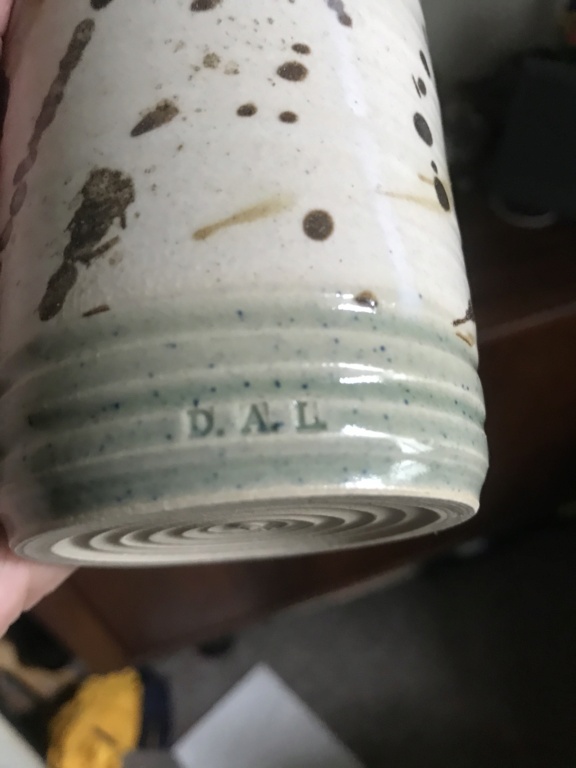 D.A.L Mark on pair of vases  91d42b10
