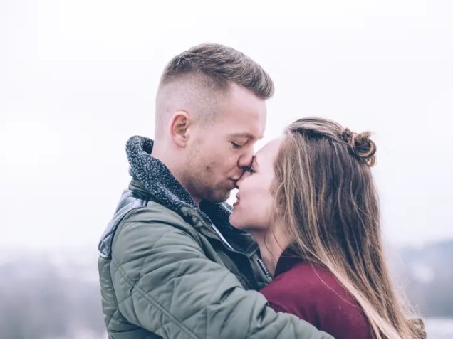 [Article] Scientific ways to be a better kisser Screen33