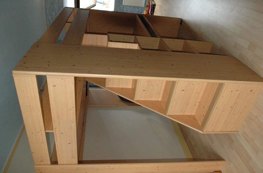 MEZZANINE AVEC BUREAU INTEGRE Mezzan11