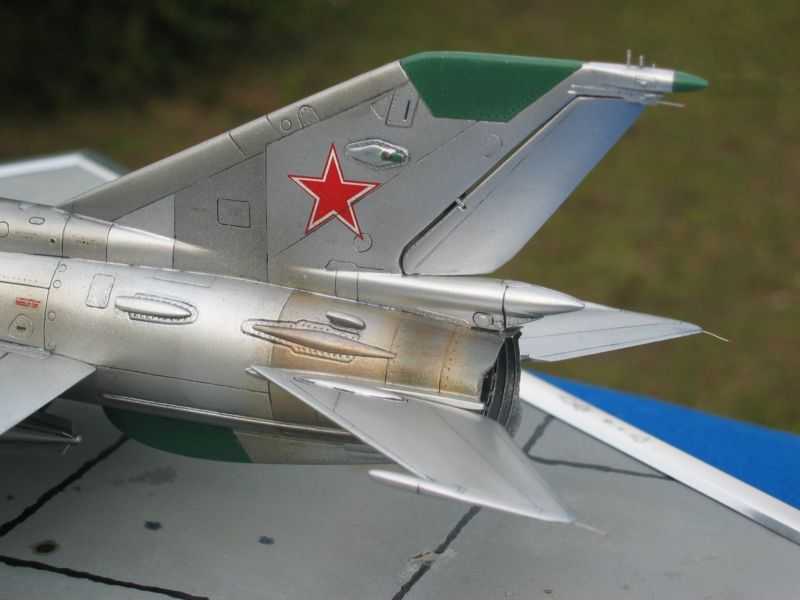 [Fujimi] 1/72 - Mikoyan-Gourevitch MiG-21 Bis Fishbed - Page 2 Img_5910