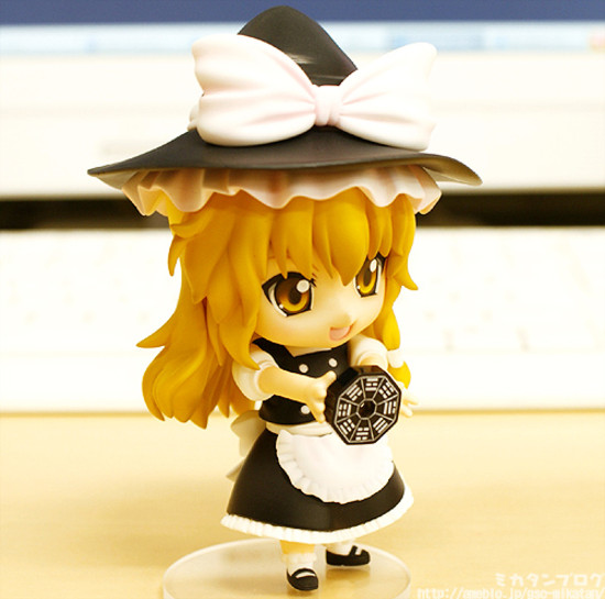 Le coin figurines et nendoroid O0500010