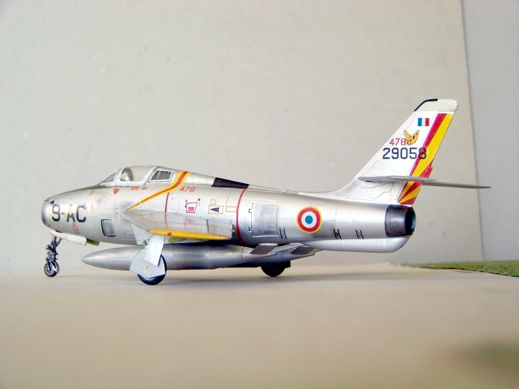 [Italeri] Republic F-84F Thunderstreak, 1975 100_2713