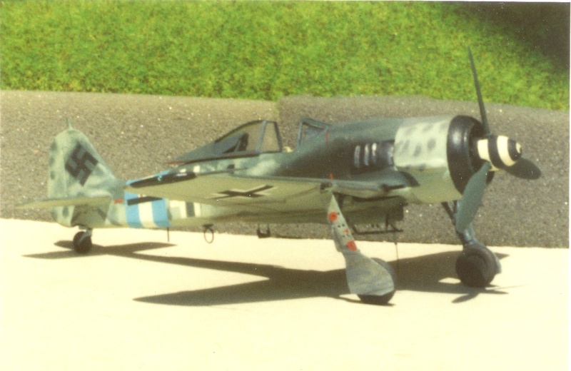 [AIRFIX] FOCKE WULF Fw 190 A-8/R2 Réf 02063 Focke_17