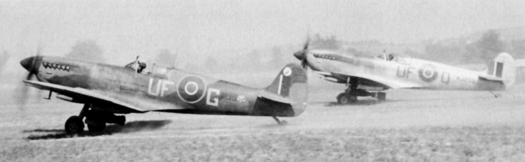 Spitfire LF Mk IX c 601 squadron Superm10
