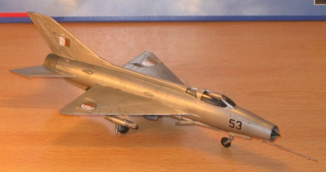[Revell] MiG-21 F-13 - 1/72 Avantg11