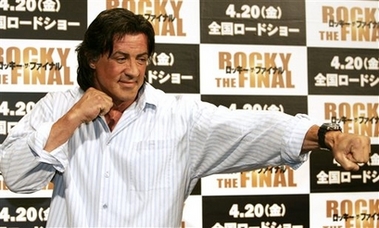 Photos + vidéo de Sly à Tokyo (promo de Rocky The final) Capt_x12