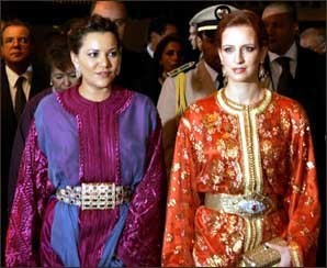 آخر صيحات اللباس المغربي من القصر الملكي nati-18 100010