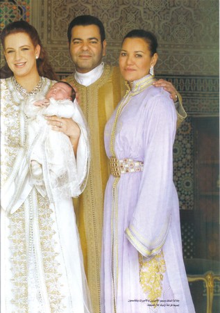 آخر صيحات اللباس المغربي من القصر الملكي nati-18 3311