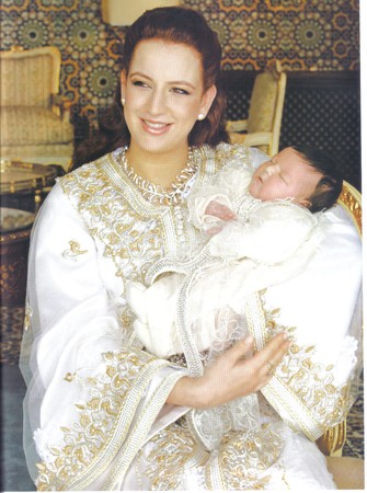 آخر صيحات اللباس المغربي من القصر الملكي nati-18 8810