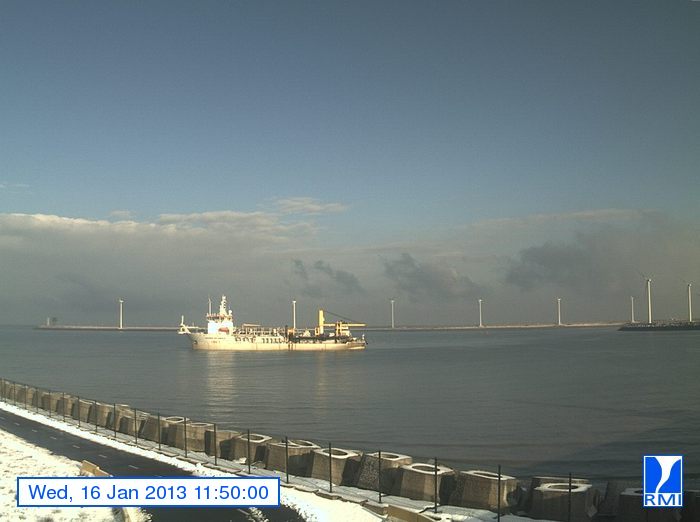 Photos en direct du port de Zeebrugge (webcam) - Page 58 Zeebru45