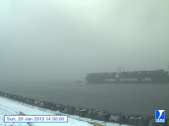 Photos en direct du port de Zeebrugge (webcam) - Page 58 Zeebru49