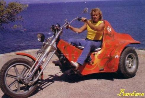 JOHNNY ET LES MOTOS ! Trike_11