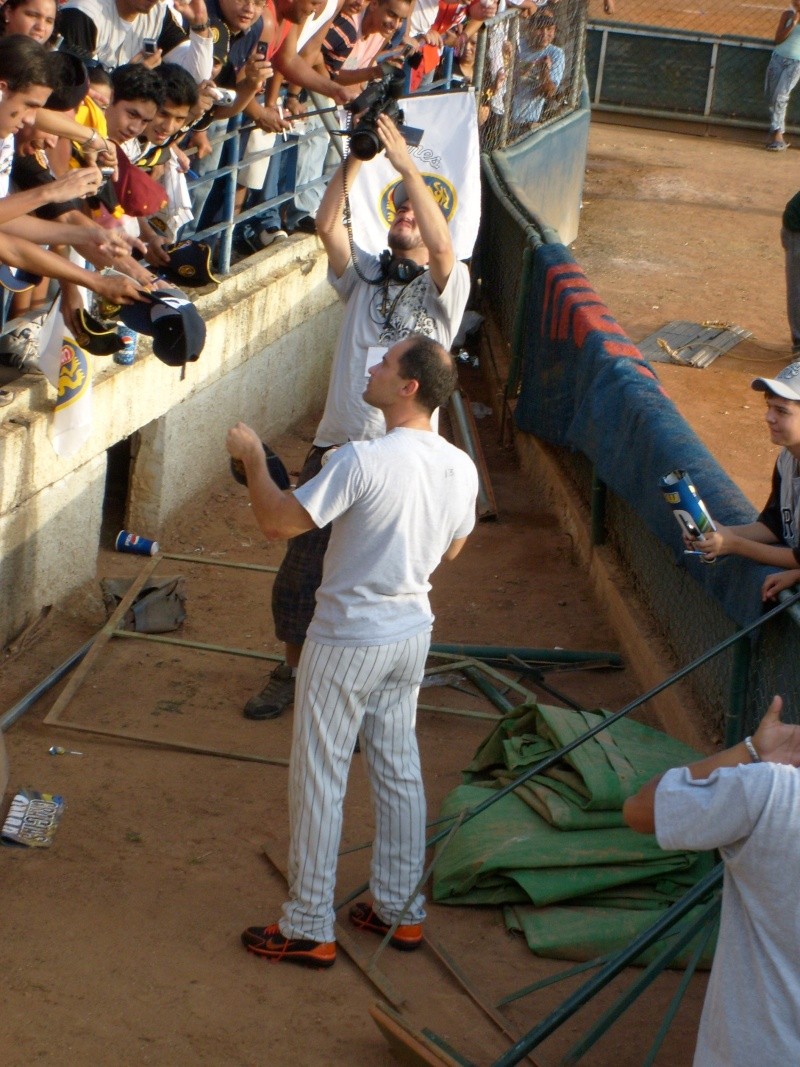 LEONES DE CARACAS! El equipo mas ganador de la LVBP. - Pgina 11 S6300010