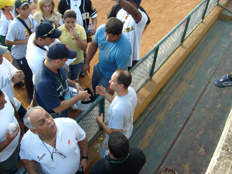 LEONES DE CARACAS! El equipo mas ganador de la LVBP. - Pgina 11 S6300013