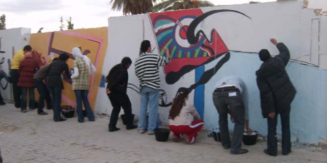 جداريات المدينة من انجاز الطلبة - نوفمبر 2007 (isamk) Fresqu10