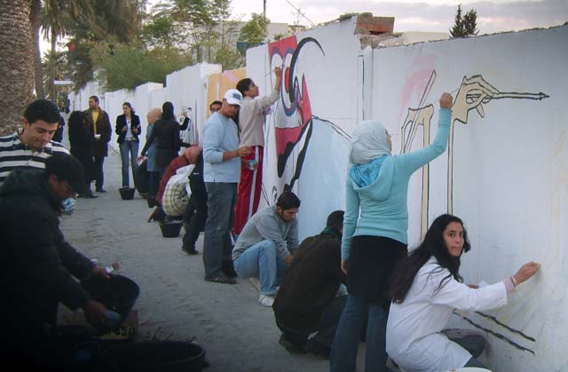 جداريات المدينة من انجاز الطلبة - نوفمبر 2007 (isamk) Fresqu13