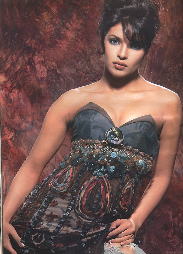 صور الممثلة الهندية بريانكا شوبرا Priyan26