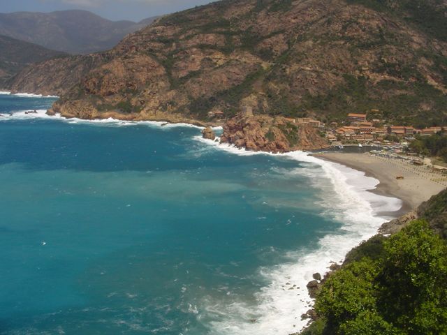 Le bord de mer en Corse Dsc03016