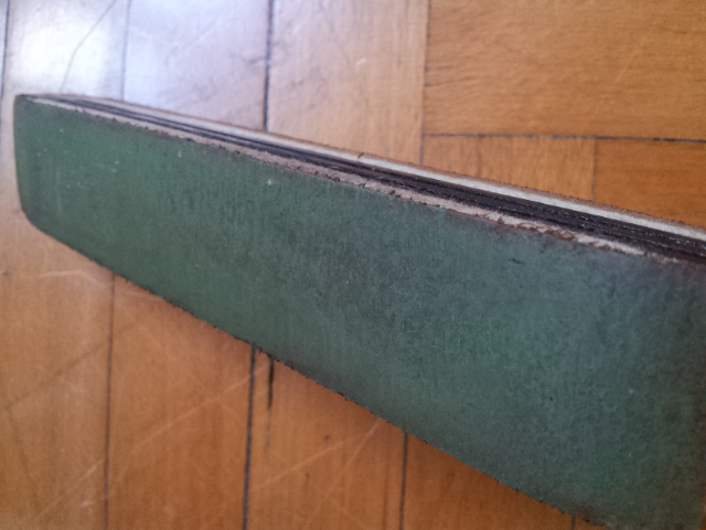Qualité du cuir sur raquette (paddle) 20130112