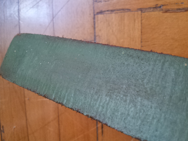 Qualité du cuir sur raquette (paddle) 20130113