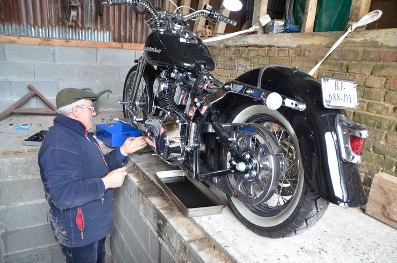 softail springer 1450 carbu 100eme anniv de dave80100 - Page 2 Dsc_2011