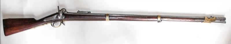 Un curieux fusil 1842 T Car. 883_0010