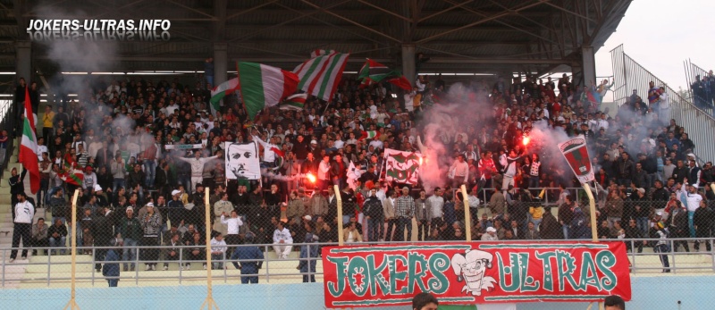JOKERS ULTRAS, groupe de supporters Ultras de la JSMB - Page 5 Photo-10