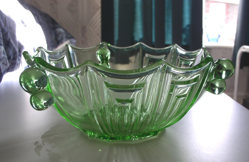 Green Art Deco bowl Holida13