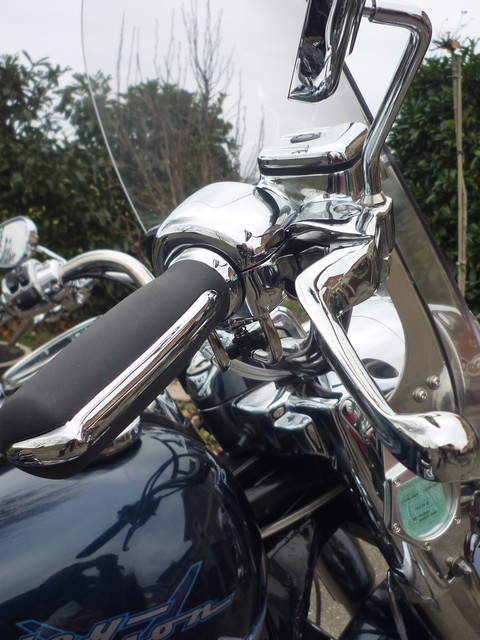 Modif de mon Road King 2002 - Page 2 2410