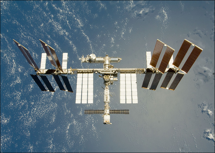 The International Space Station (IT'S REAL!) Iss_2010