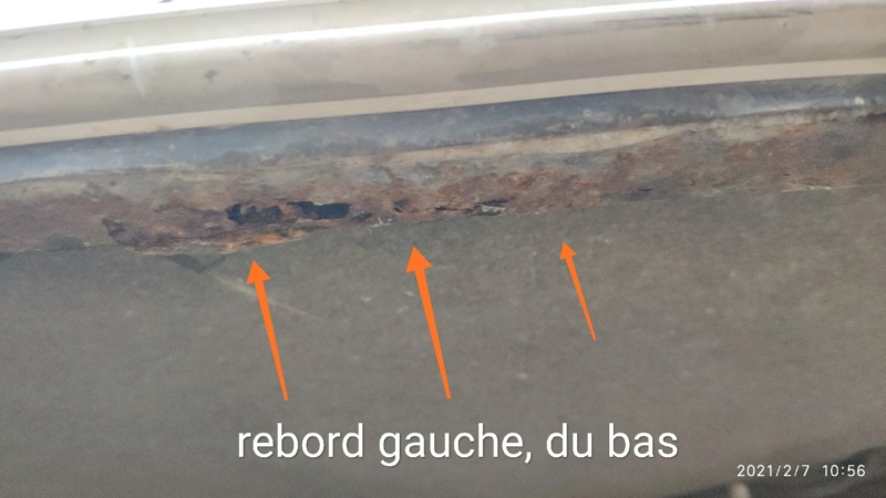 Réparer Rebord (tube?) métalique plancher et des béquilles Part0012
