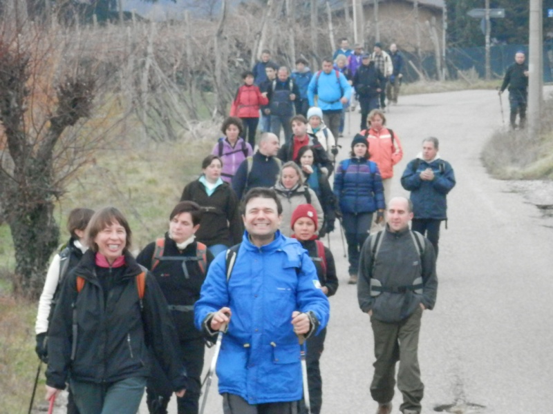 ESCURSIONE DELL'EPIFANIA 06/01/2013 da Avesa a Montecchio sulle colline veronesi P1060030