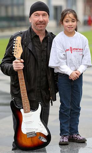 The Edge y U2 respaldan la educación musical para crear nuevas generaciones de estrellas Edge-410